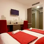 Отель Walter 4*