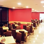 Отель Walter 4*