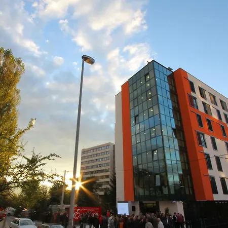 Walter Hotel